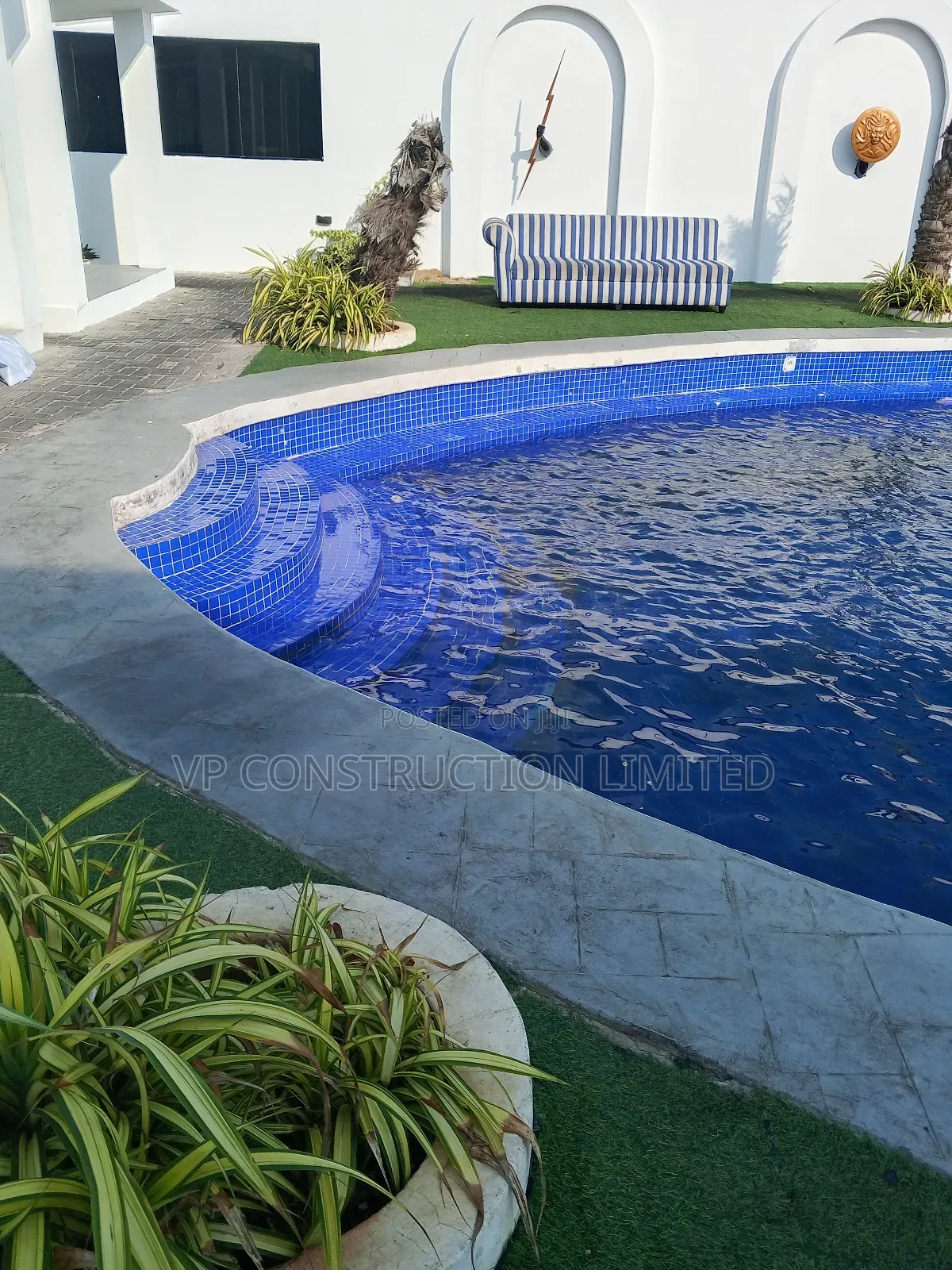 Round Swimming Pool