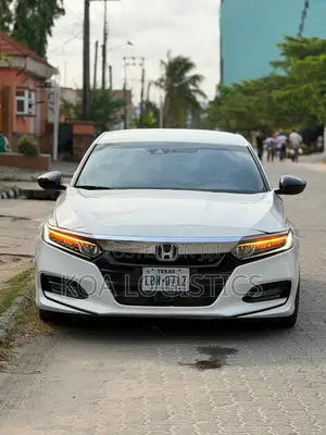 Honda Accord 2018 White