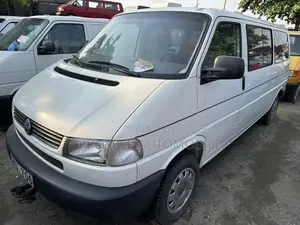 Volkswagen Transporter 2005 White