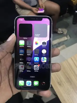 Apple iPhone 11 64 GB White