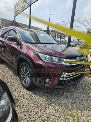 Toyota Highlander XLE 2019 Purple