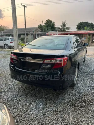 Toyota Camry XLE 4dr Sedan (2.5L 4cyl 6A) 2012 Black