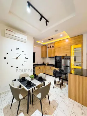 2bdrm Apartment in Lekki Phase 1 for rent