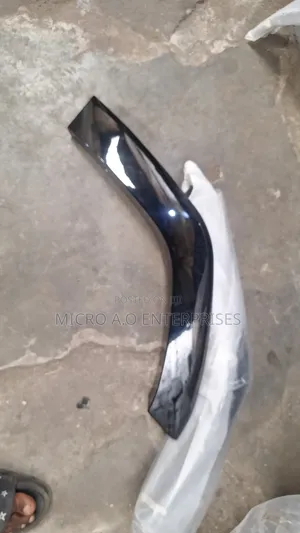 Door Paded Landcruiser Prado 2024