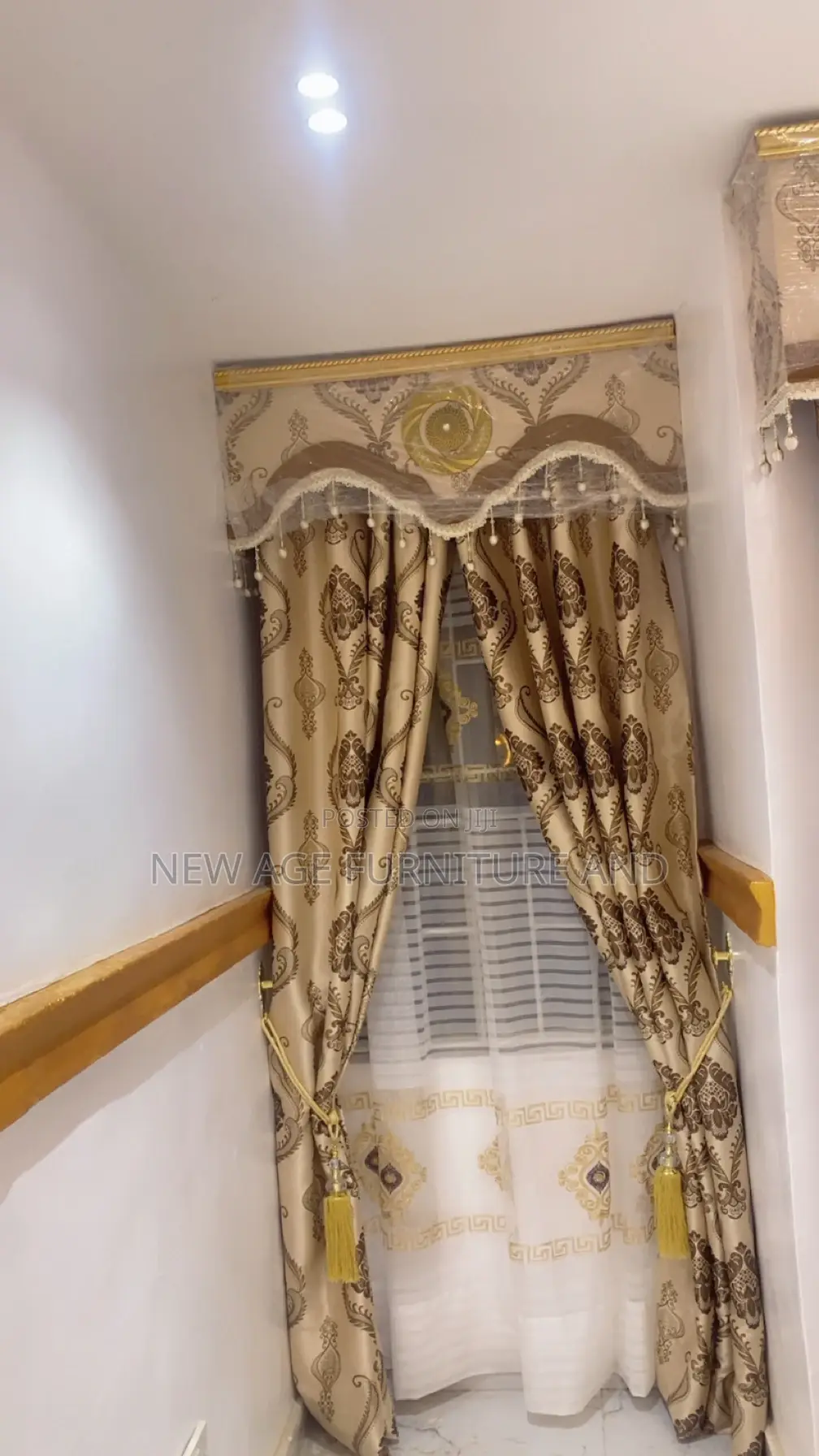 Curtains And Curtains Frames