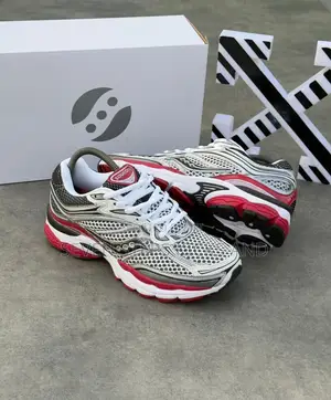 High Quality Saucony Luxury Sneakers