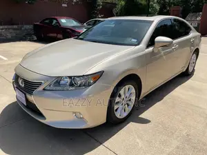 Lexus ES 300H FWD 2013