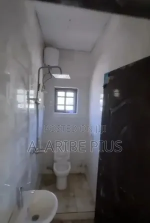 4bdrm Duplex in Estate, Gwarinpa for rent