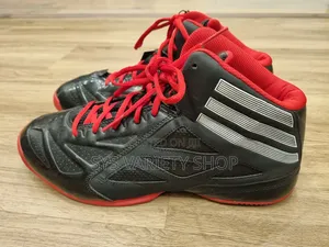 Original Sneakers Adidas Size 46