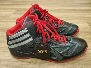 Original Sneakers Adidas Size 46