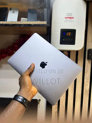 Laptop Apple MacBook 2020 8GB Intel Core I5 SSD 256GB