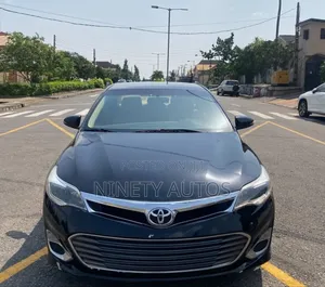 Toyota Avalon XLE Sedar FWD (3.5L 6cyl 6A) 2013 Black