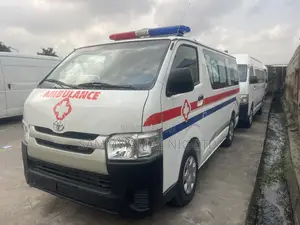 Toyota HiAce 2014 White