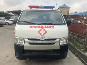 Toyota HiAce 2014 White