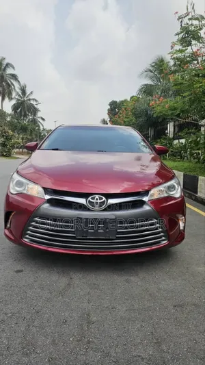 Toyota Camry LE 4dr Sedan (2.5L 4cyl 6A) 2015 Red