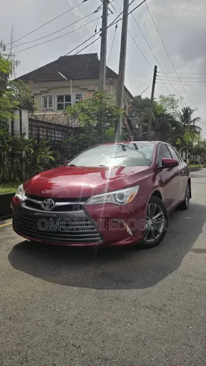 Toyota Camry LE 4dr Sedan (2.5L 4cyl 6A) 2015 Red