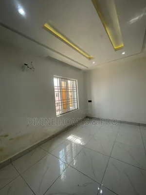 4bdrm Duplex in Life Camp for rent