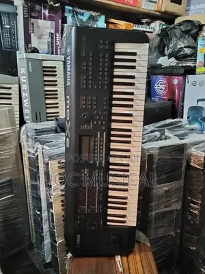 Yamaha Keyboard Mo X6