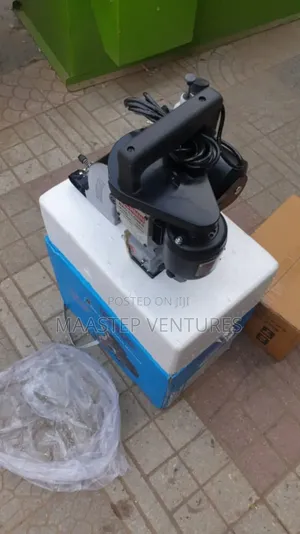 Bag Closer Machine
