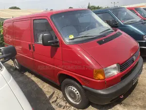 Volkswagen Transporter 2005 Red