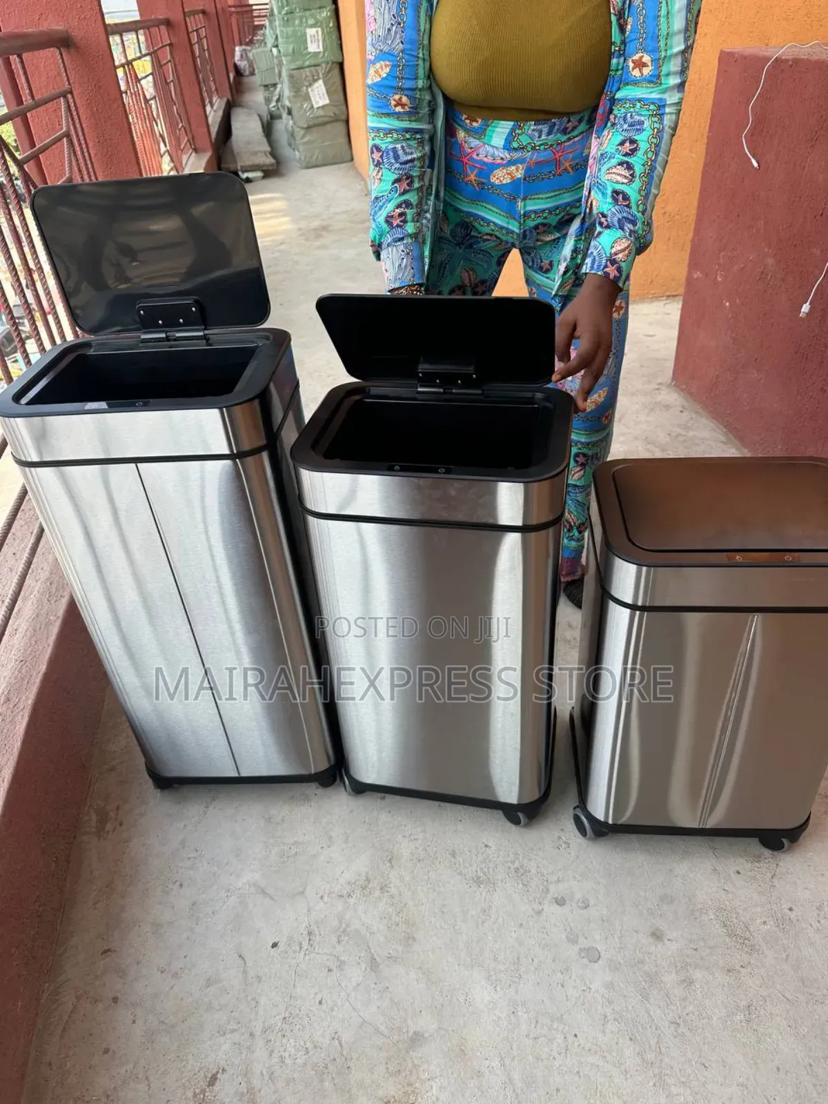 High Quality Stainless Steel Rechargeable Smart Bin With Wheels T2mm7.
