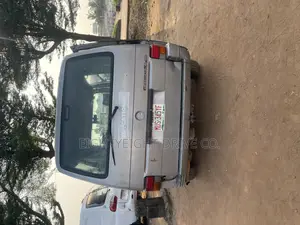 Volkswagen Transporter 2004 Grey
