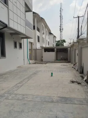 3bdrm Apartment in Ikeja GRA for rent