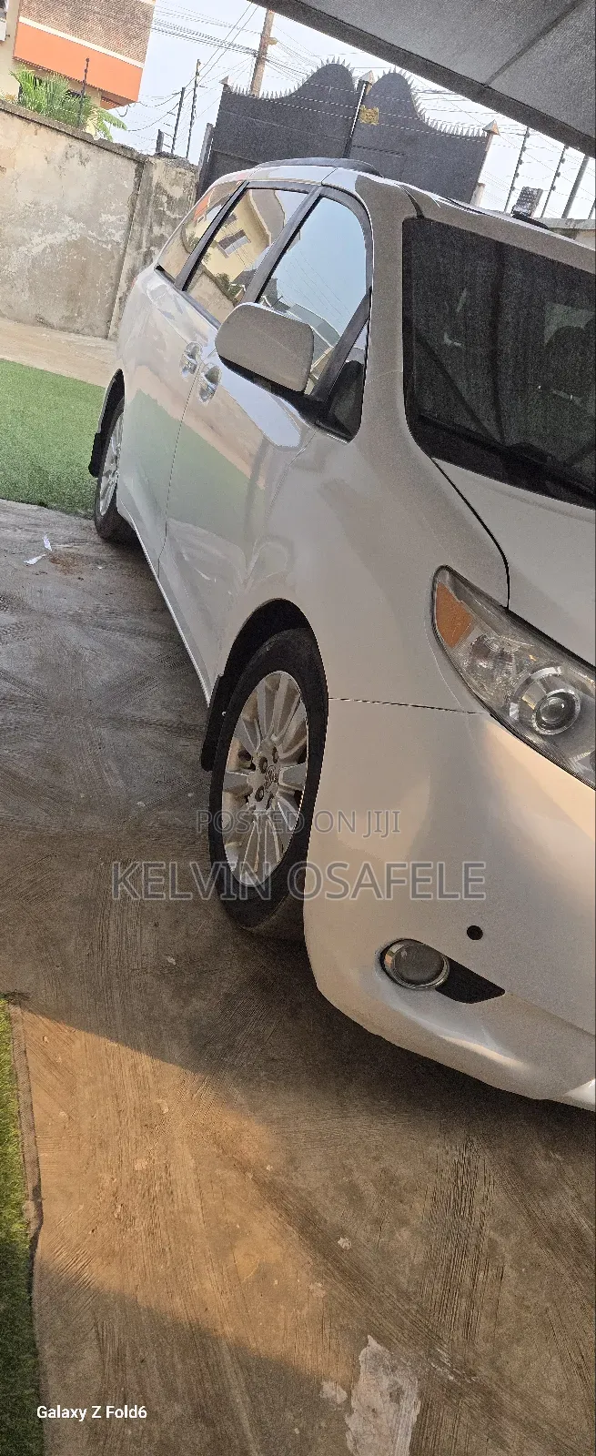 Toyota Sienna 2012 White