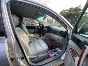Toyota Highlander Limited 2010 Silver
