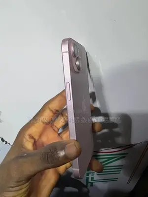 Apple iPhone 15 128 GB Pink