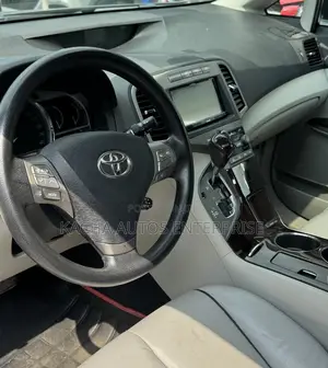 Toyota Venza 2010 Green