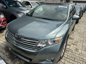 Toyota Venza 2010 Green