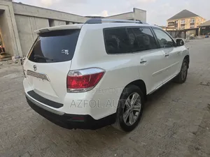 Toyota Highlander Limited 2011 White