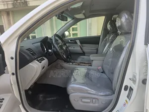 Toyota Highlander Limited 2011 White