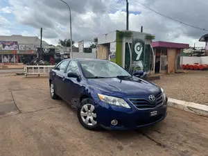 Toyota Camry LE 4dr Sedan (2.5L 4cyl 6A) 2011 Blue