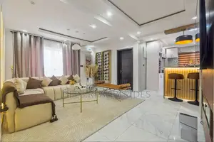 A Spacious 1 Bedroom Apartment With Ps5, 2 Balconies and a Private Gym