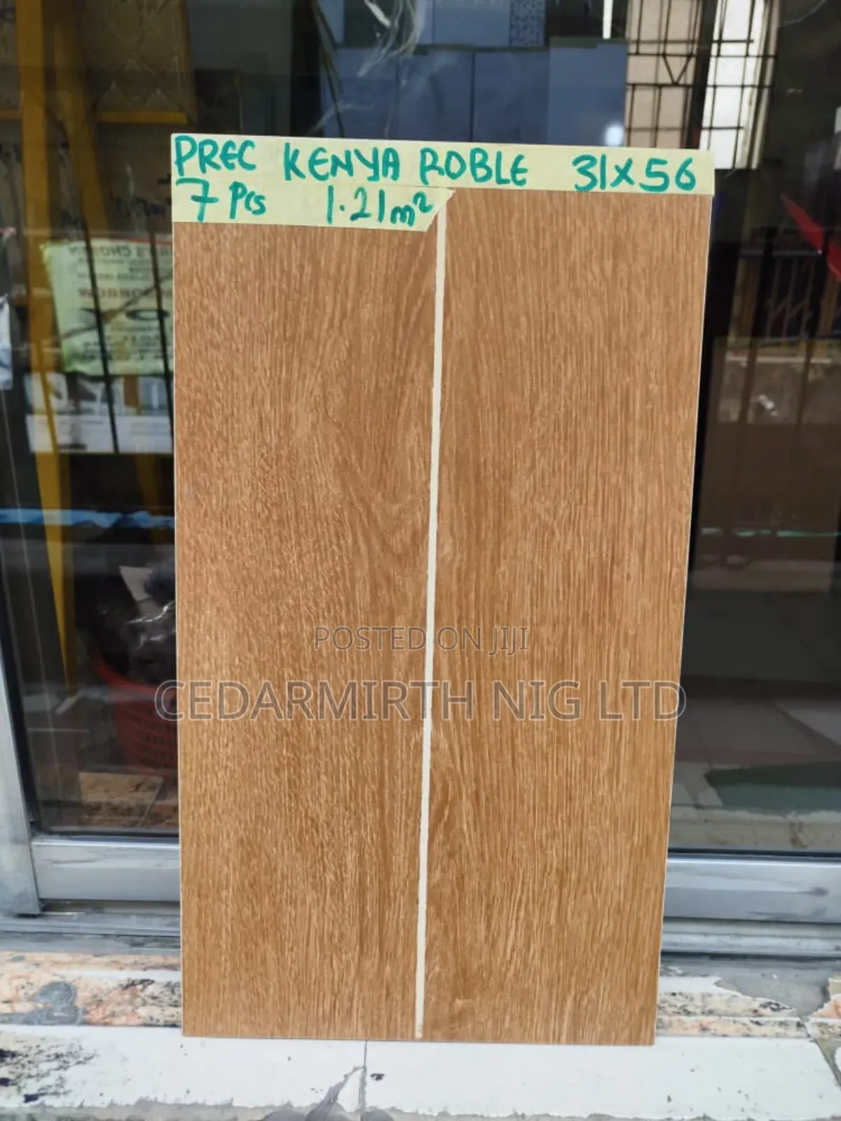 Wall Tile ( 33x60 ). Cedar.