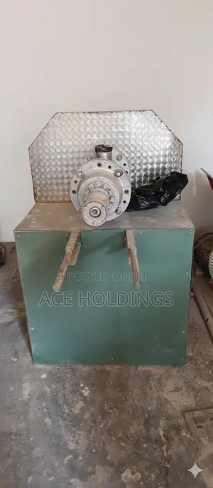 Extruder (Floating Feeds)