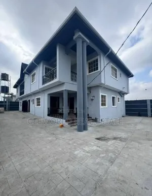 3bdrm Apartment in Alafia Estate, Akobo for rent