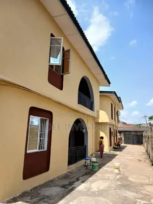 7bdrm Block of Flats in Off Ago-Palace Way for sale