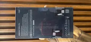 New Samsung Galaxy S10e 128 GB Black