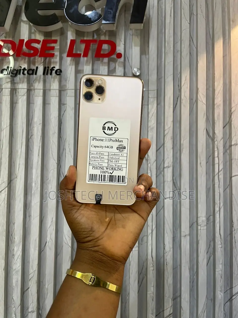 Apple iPhone 11 Pro Max 64 GB Gold