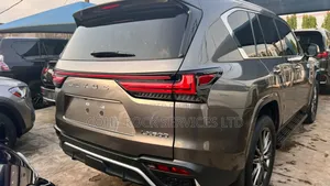 Lexus LX LX 600 2022 Gray