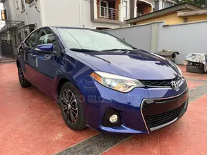 Toyota Corolla S 4dr Sedan (1.8L 4cyl CVT) 2015 Blue
