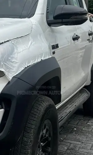 New Toyota Hilux 2024 White