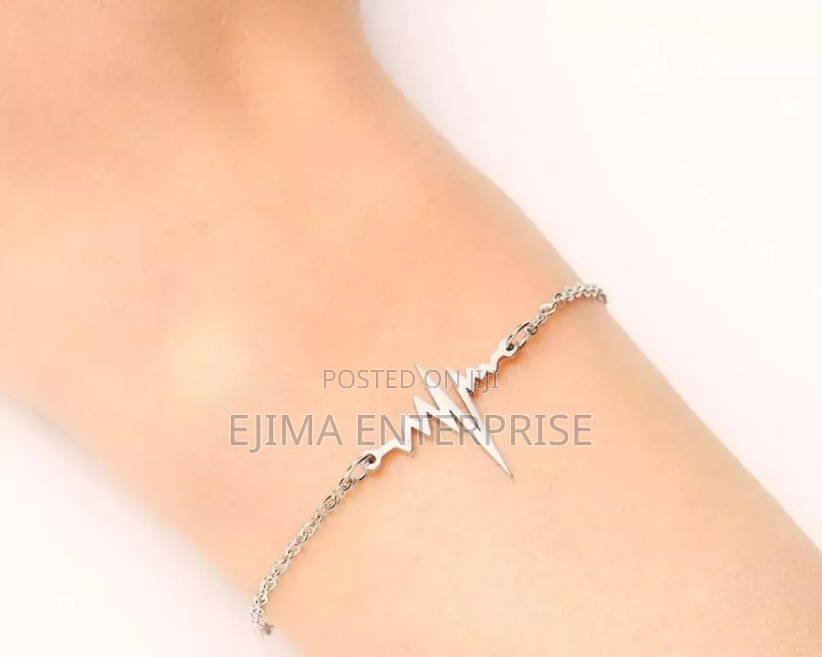 Sliver Heartbeat Bracelet