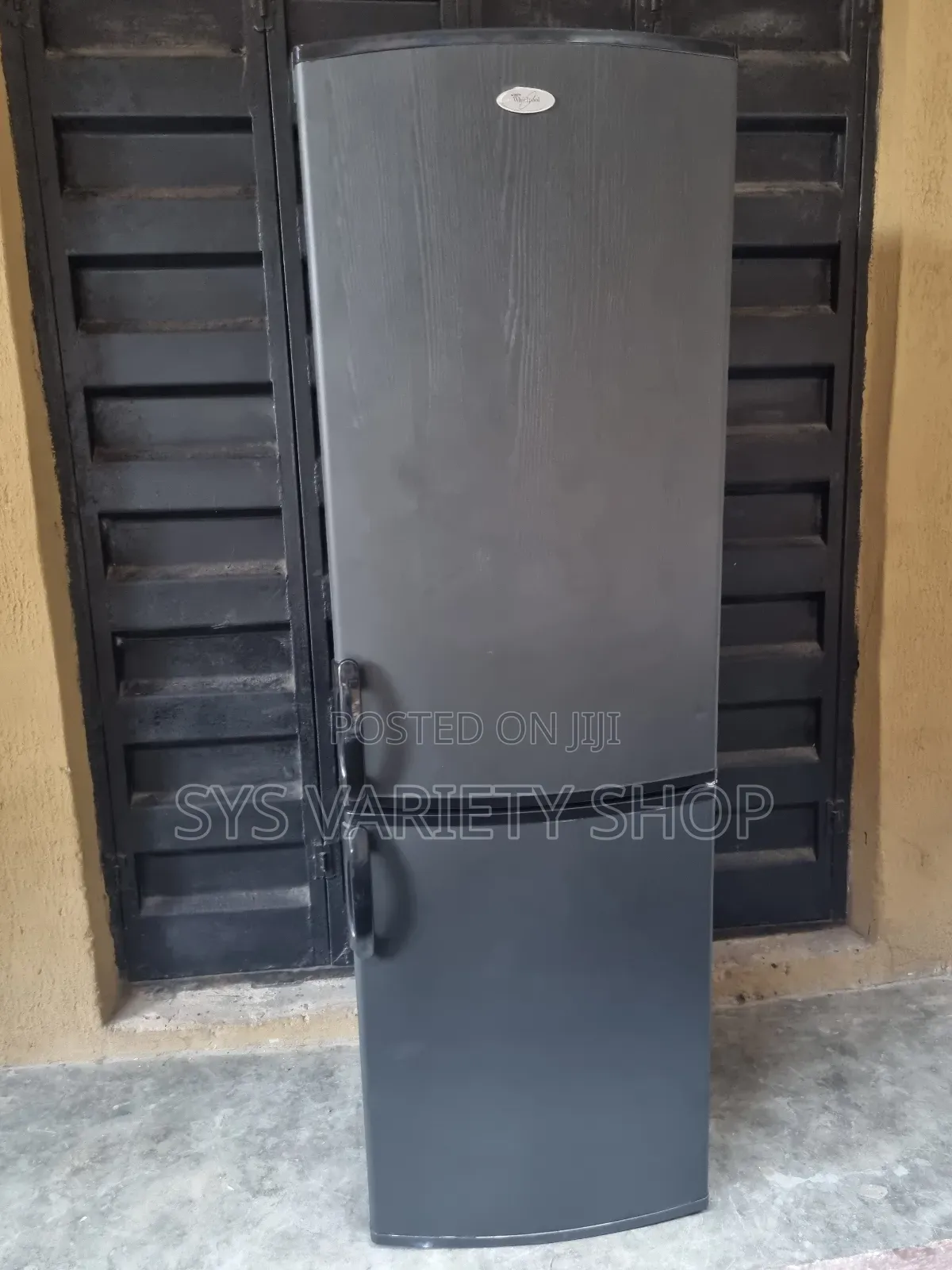 Whirlpool Refrigerator 296l