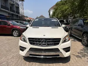 Mercedes-Benz M Class ML400 4MATIC 4dr SUV AWD (3.0L 6cyl Turbo 7A)