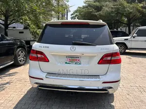 Mercedes-Benz M Class ML400 4MATIC 4dr SUV AWD (3.0L 6cyl Turbo 7A)