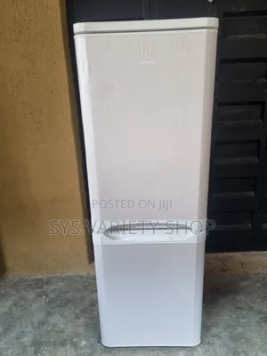 Indesit 228l Double Door Refrigerator